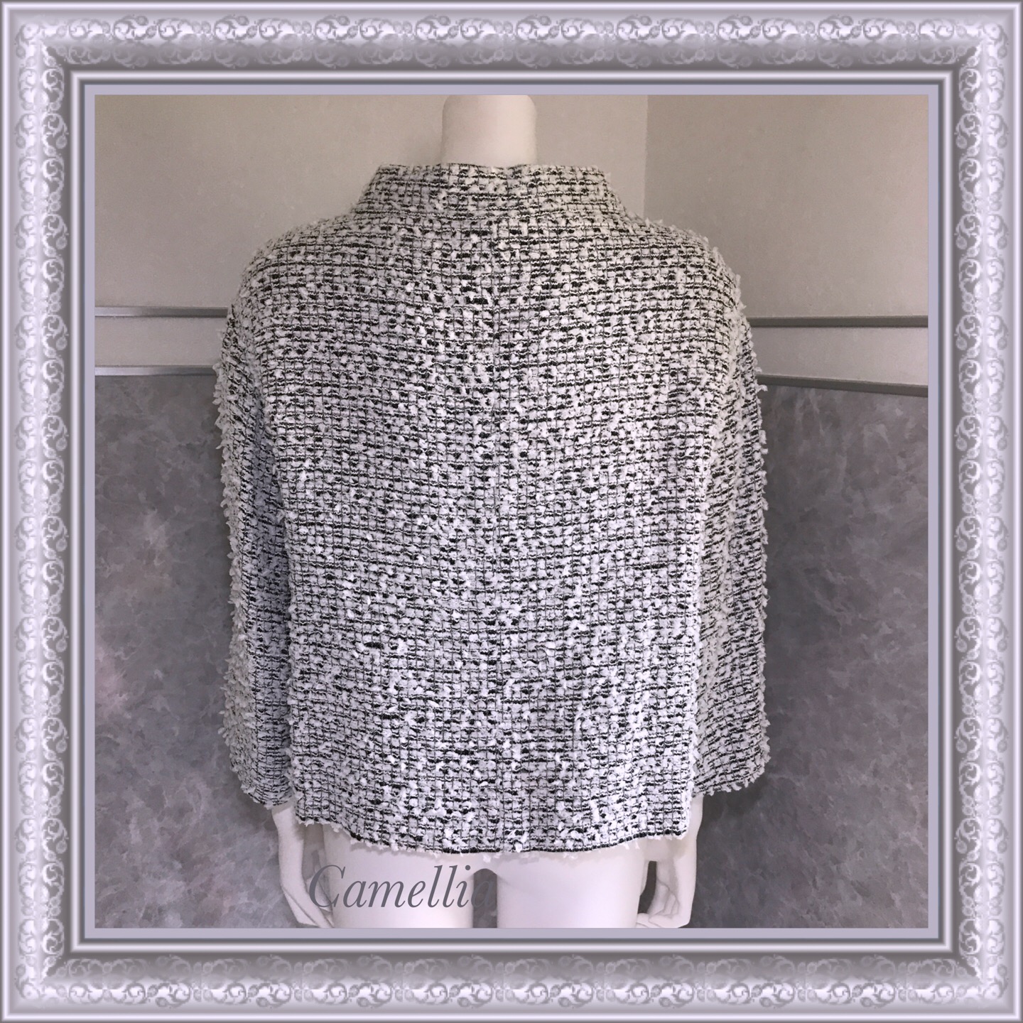 シャネル 2011Runway CC ココマーク 釦12 白 黒 リボンツイード  